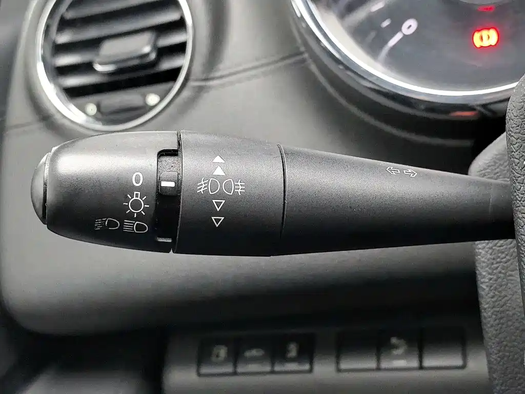 Peugeot 3008 2016 2015 1.6THP Automatic Classic Edition
