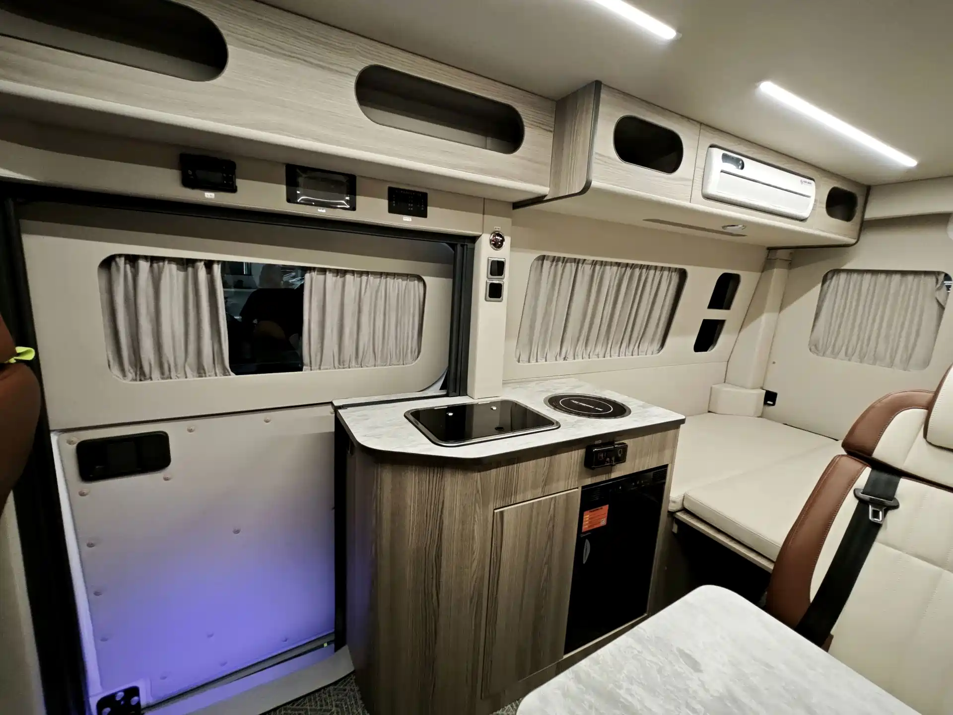 Фото 8 - Sinotruk Xianfeng V