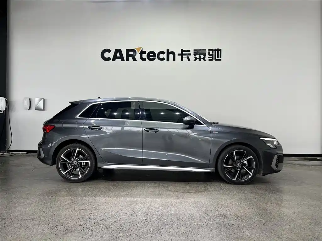 Audi A3 2024 Model Sportback 35 TFSI Fashion Sport фото 4