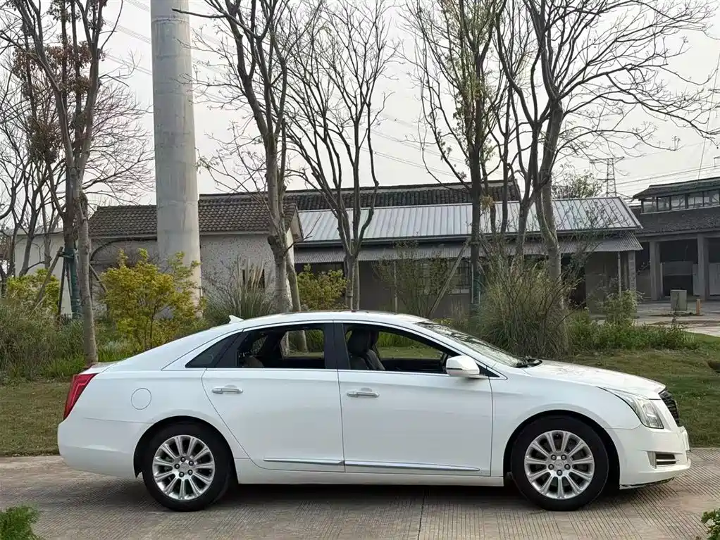 Cadillac XTS 2016 28T Elite фото 9
