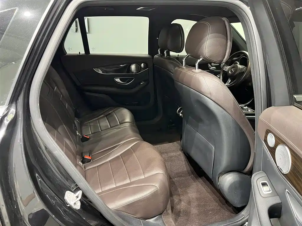 Mercedes-Benz GLC 2019 GLC 260 L 4MATIC Dynamic фото 16