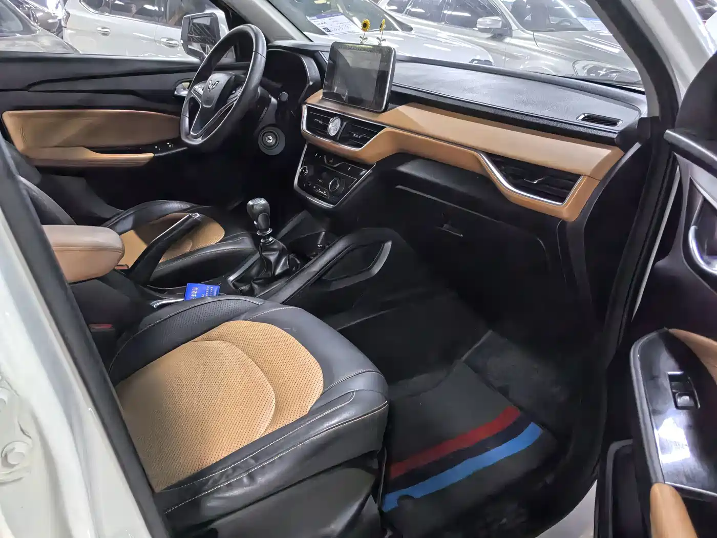 Wuling Motors Wuling Hongguang S3 2019 2018 1.5L Manual Luxury China V