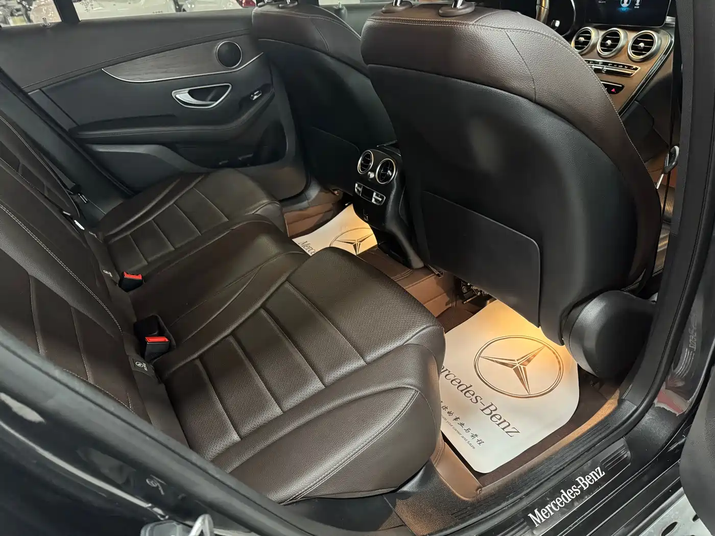 Mercedes-Benz GLC 2022 Facelift GLC 300 L 4MATIC Dynamic Collector's Edition фото 11