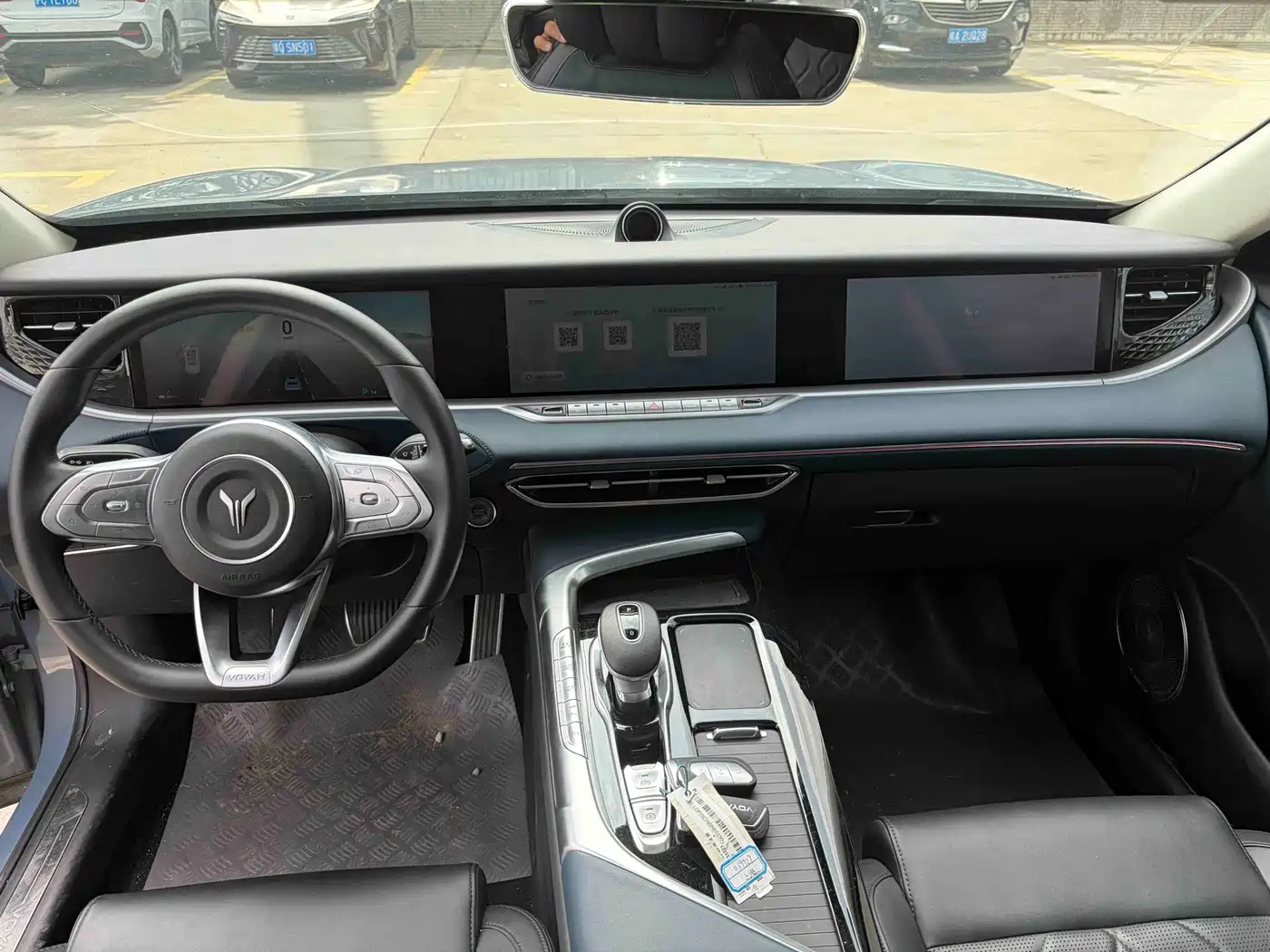 Voyah Auto VOYAH FREE 2021 AWD Standard Pure Electric Exclusive Luxury Package фото 6