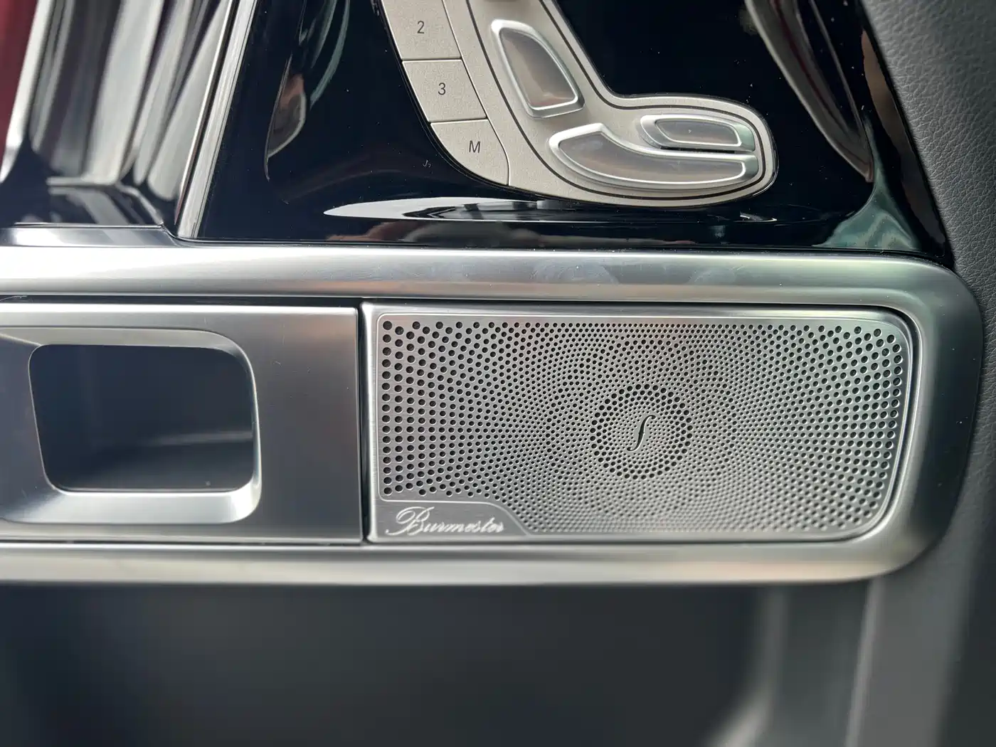 Mercedes-Benz G-Class 2024 G 500 фото 10