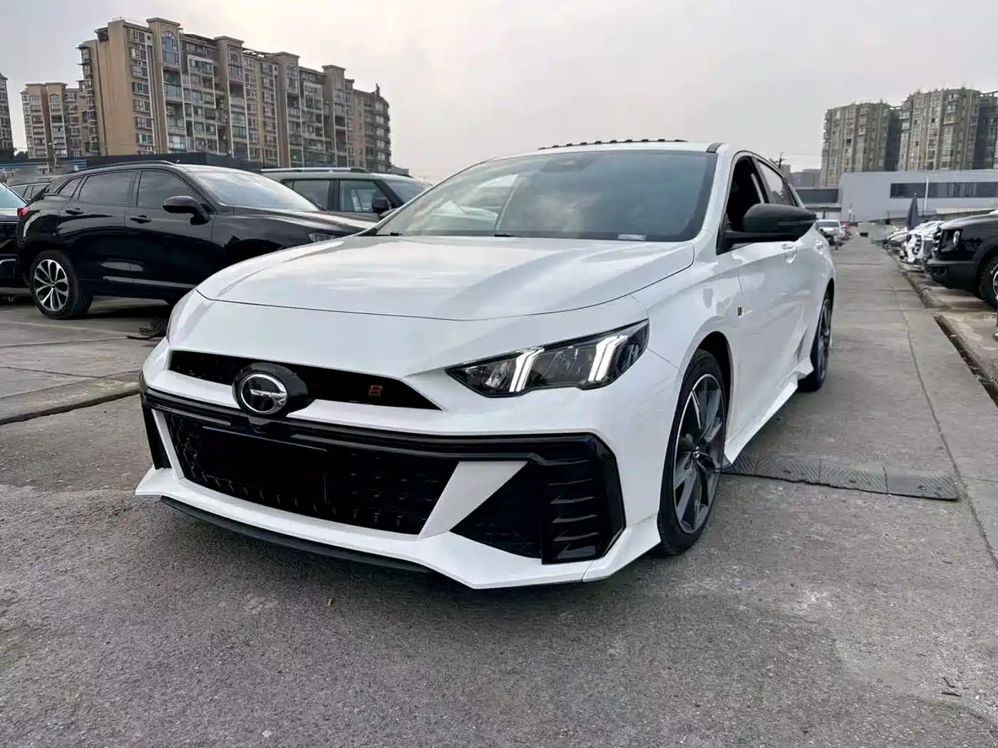 GAC Trumpchi Trumpchi Emkoo 2024 Model 270T DCT Shadow Leopard R-Style Edition