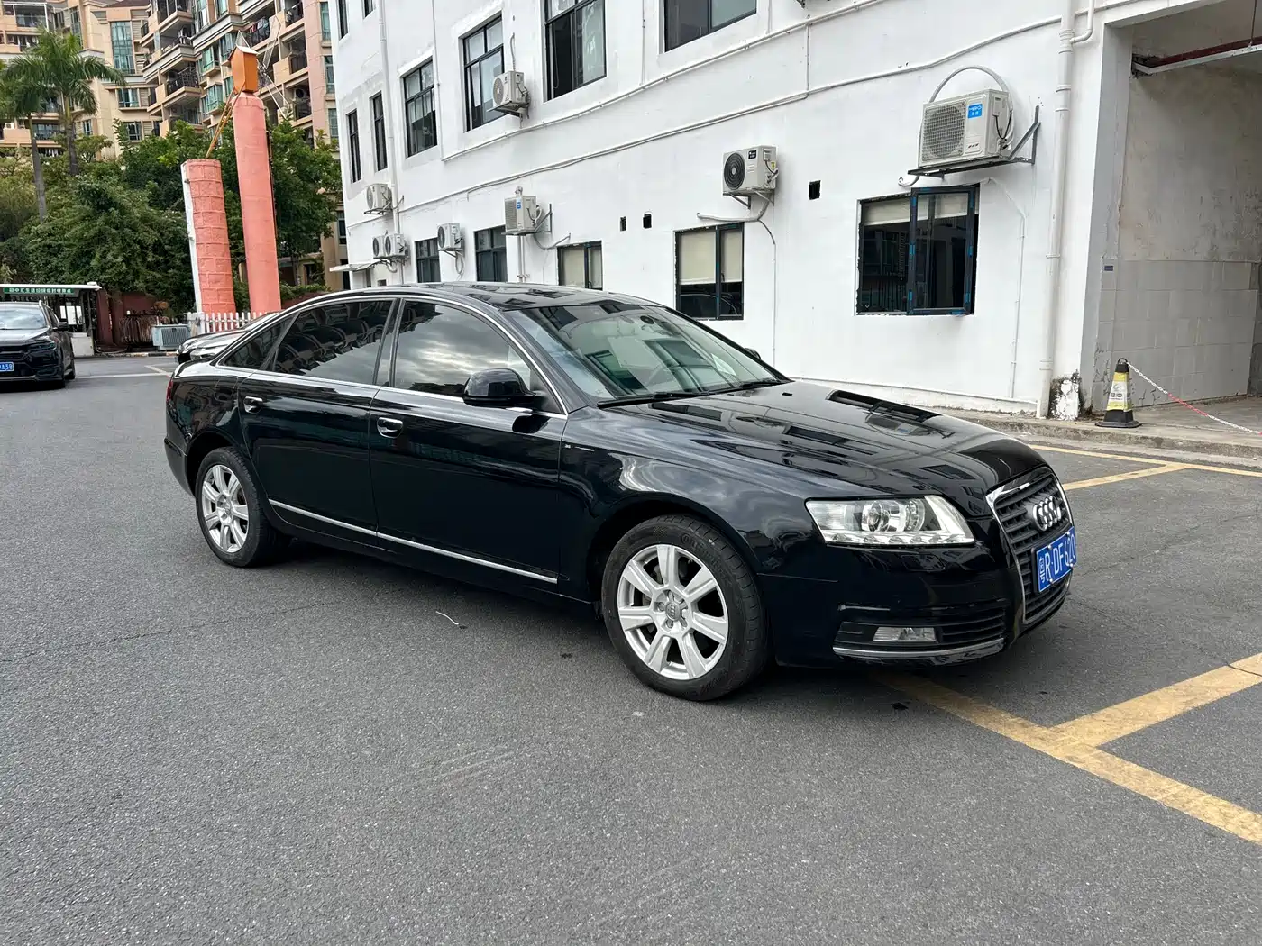 Audi A6L 2010 2.7 TDI фото 2