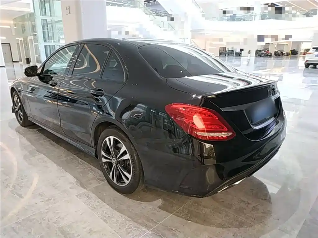 Mercedes-Benz C-Class 2017 Facelift C 200 Sport Edition фото 5