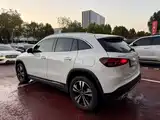 Фото 4 - Mercedes-Benz GLA
