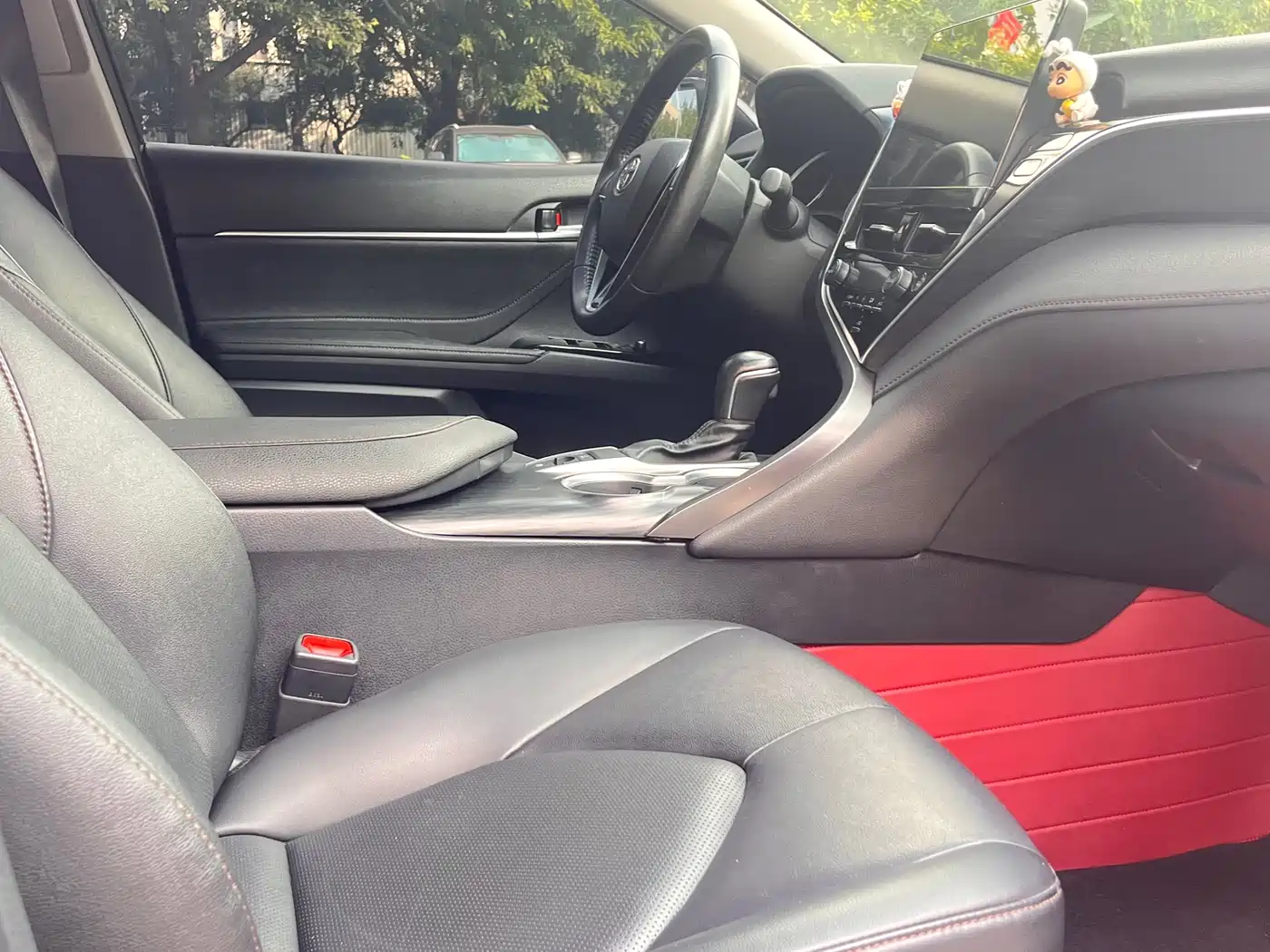 Toyota Camry 2023 2.0G Luxury Edition фото 12