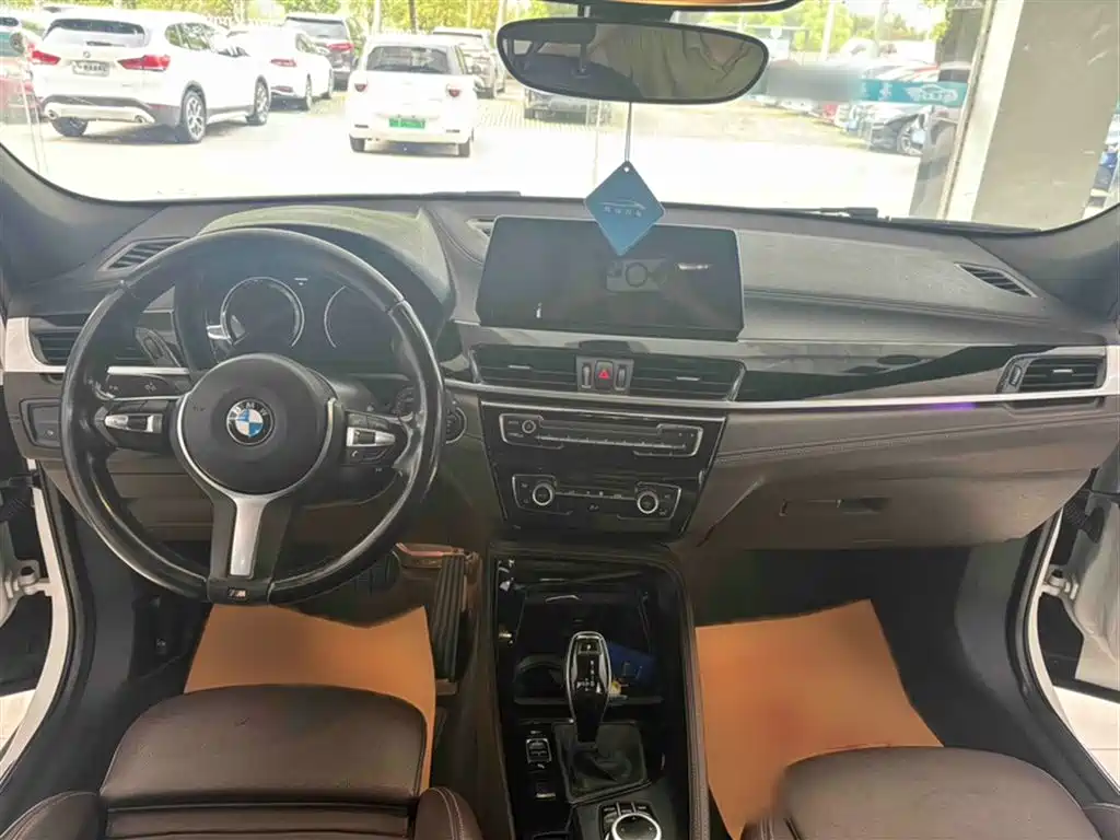 BMW X2 2021 sDrive25i Leading M Off-Road Package фото 11