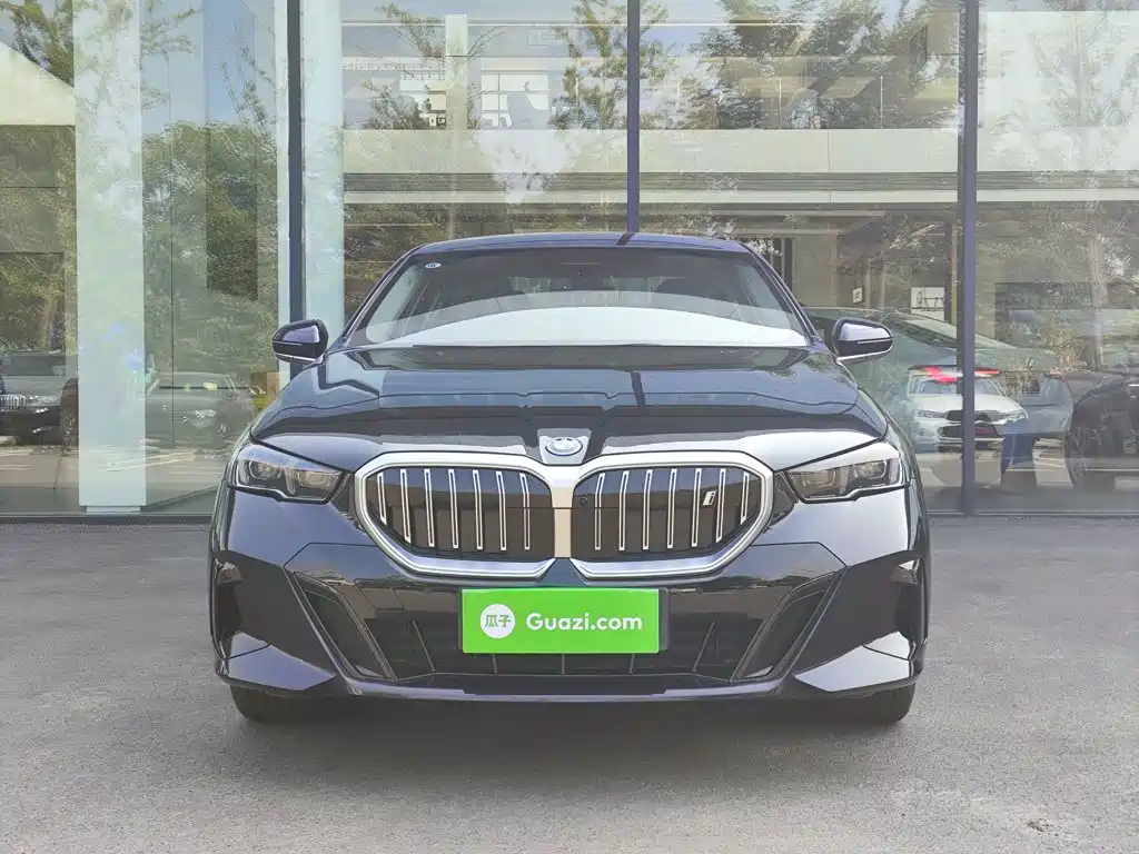 BMW i5 2025 2025 eDrive 40L M Sport Package