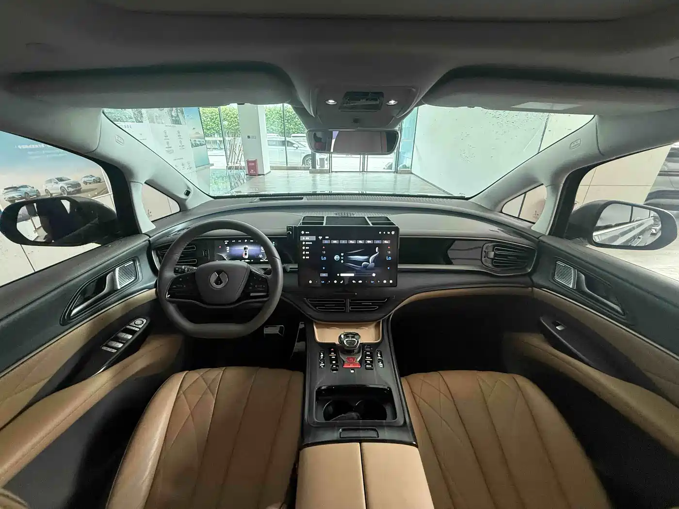 Denza D9 2023 2022 DM-i 970 AWD Flagship