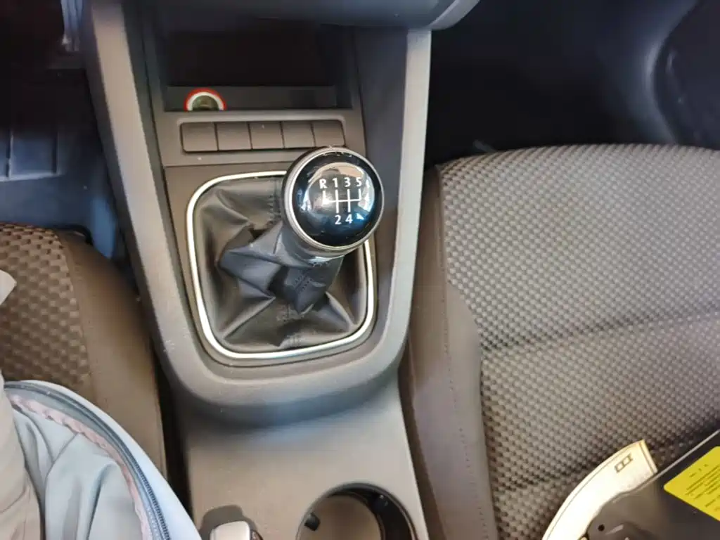 Фото 14 - Volkswagen Sagitar