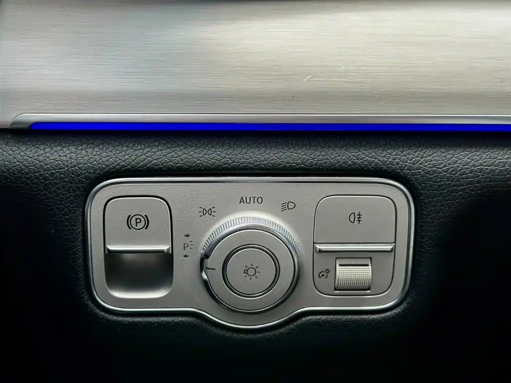 Mercedes-Benz GLE Coupe 2020 GLE 350 4MATIC Coupe SUV Fashion фото 30