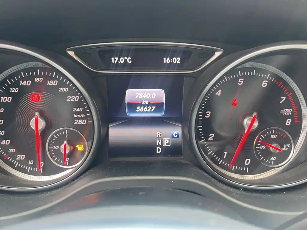 Mercedes-Benz GLA 2018 GLA 200 Dynamic фото 5