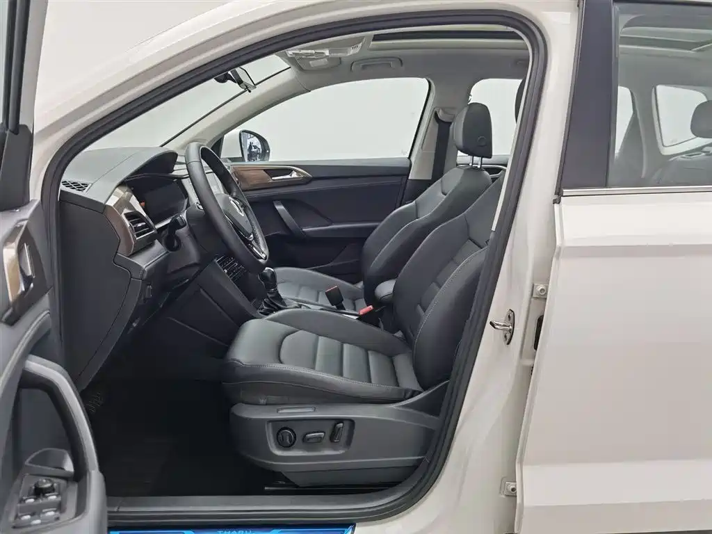 Volkswagen Tharu 2022 280TSI FWD Luxury Edition фото 10