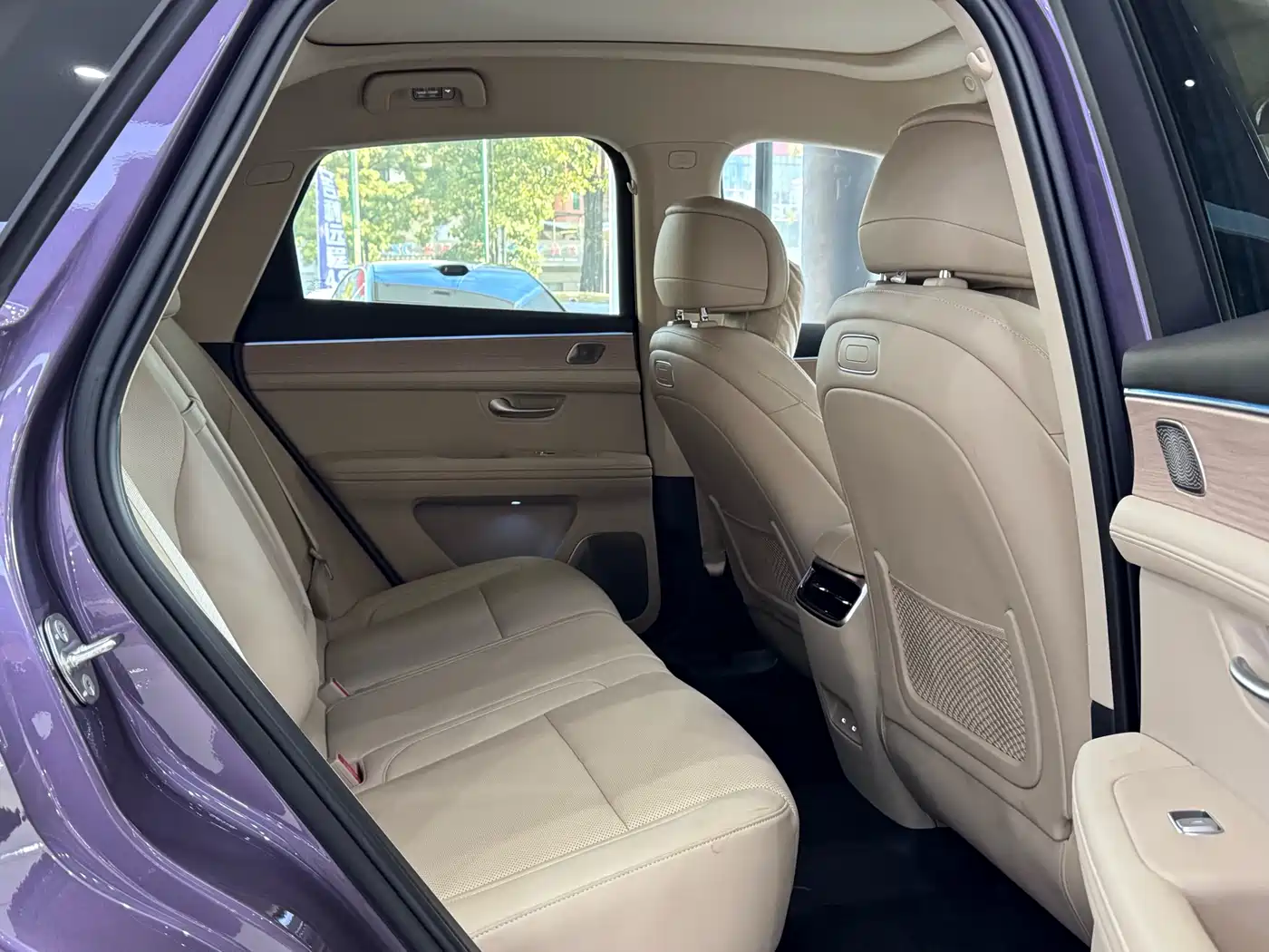 AITO Wenjie AITO M5 2025 Extended Range Ultra AWD фото 15