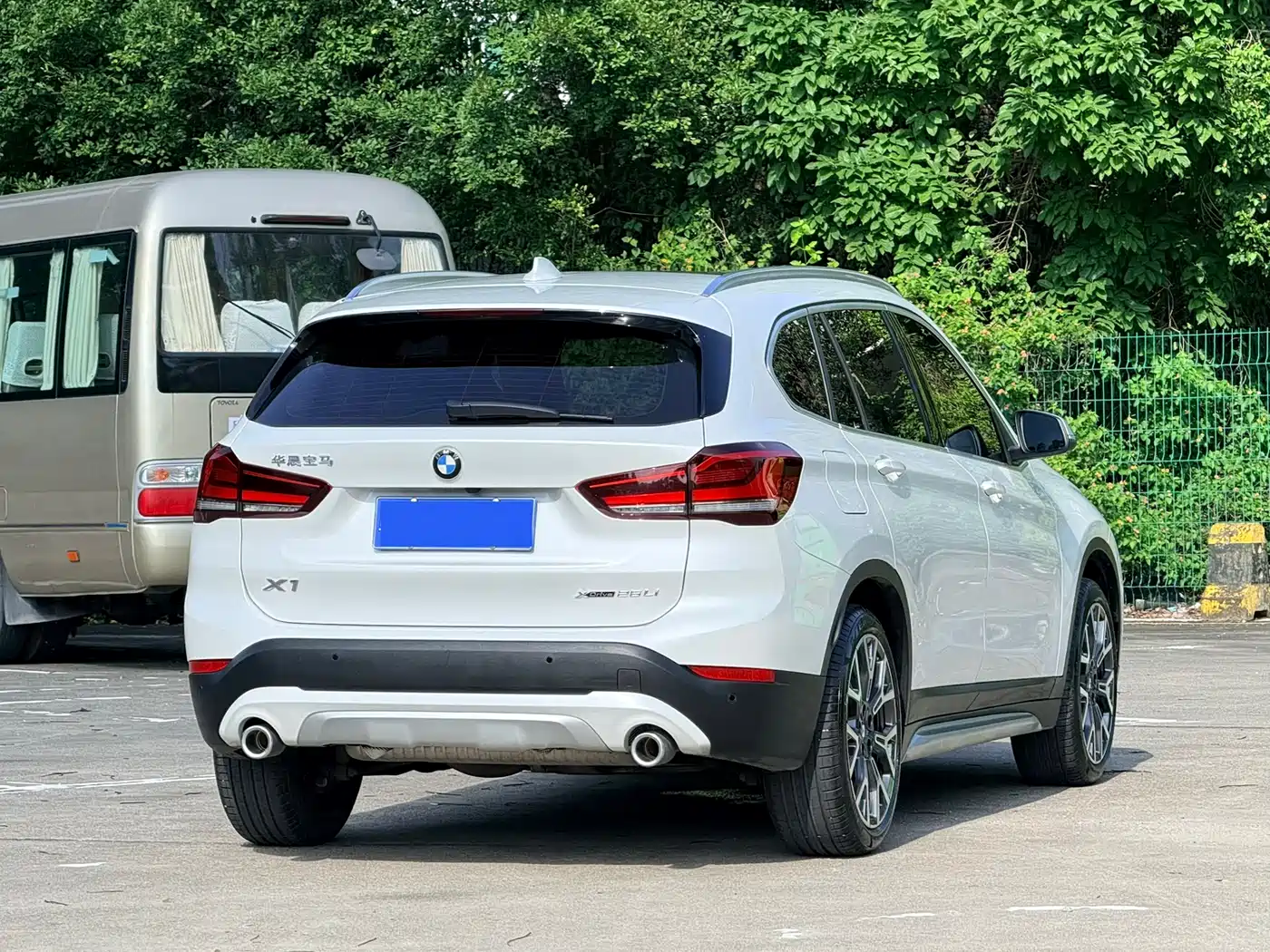 BMW X1 2022 Facelift xDrive25Li Premium Edition фото 14