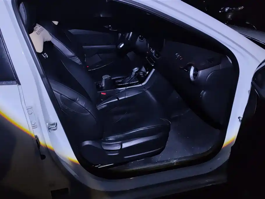 Kia K3 2019 1.5L CVT New Edge фото 8
