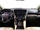 صورة 19 - Toyota Alphard