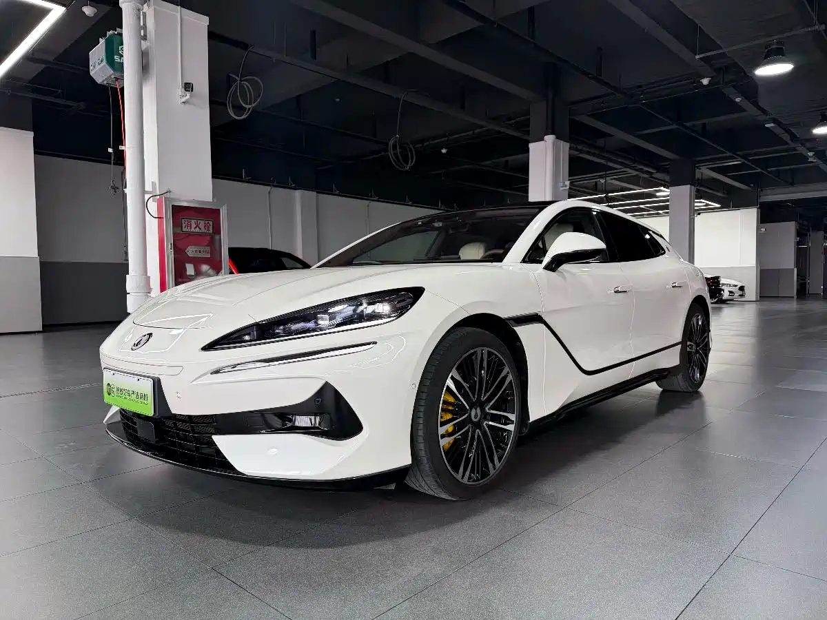 Denza Z9GT 2024 1100 AWD Ultra Edition