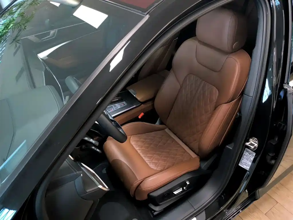 Audi A6L 2025 45 TFSI quattro Premium Sport фото 15