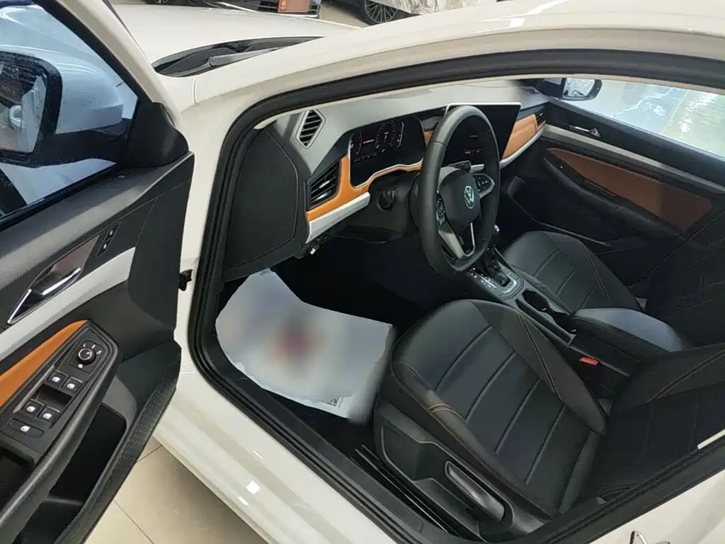 Volkswagen Bora 2025 2025 200TSI DSG Joy Ride Navigation Edition