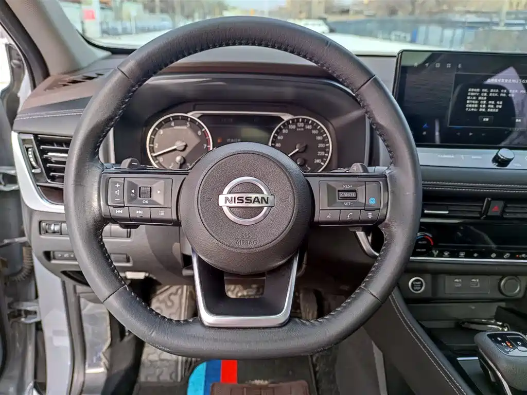 Фото 12 - Nissan X-Trail