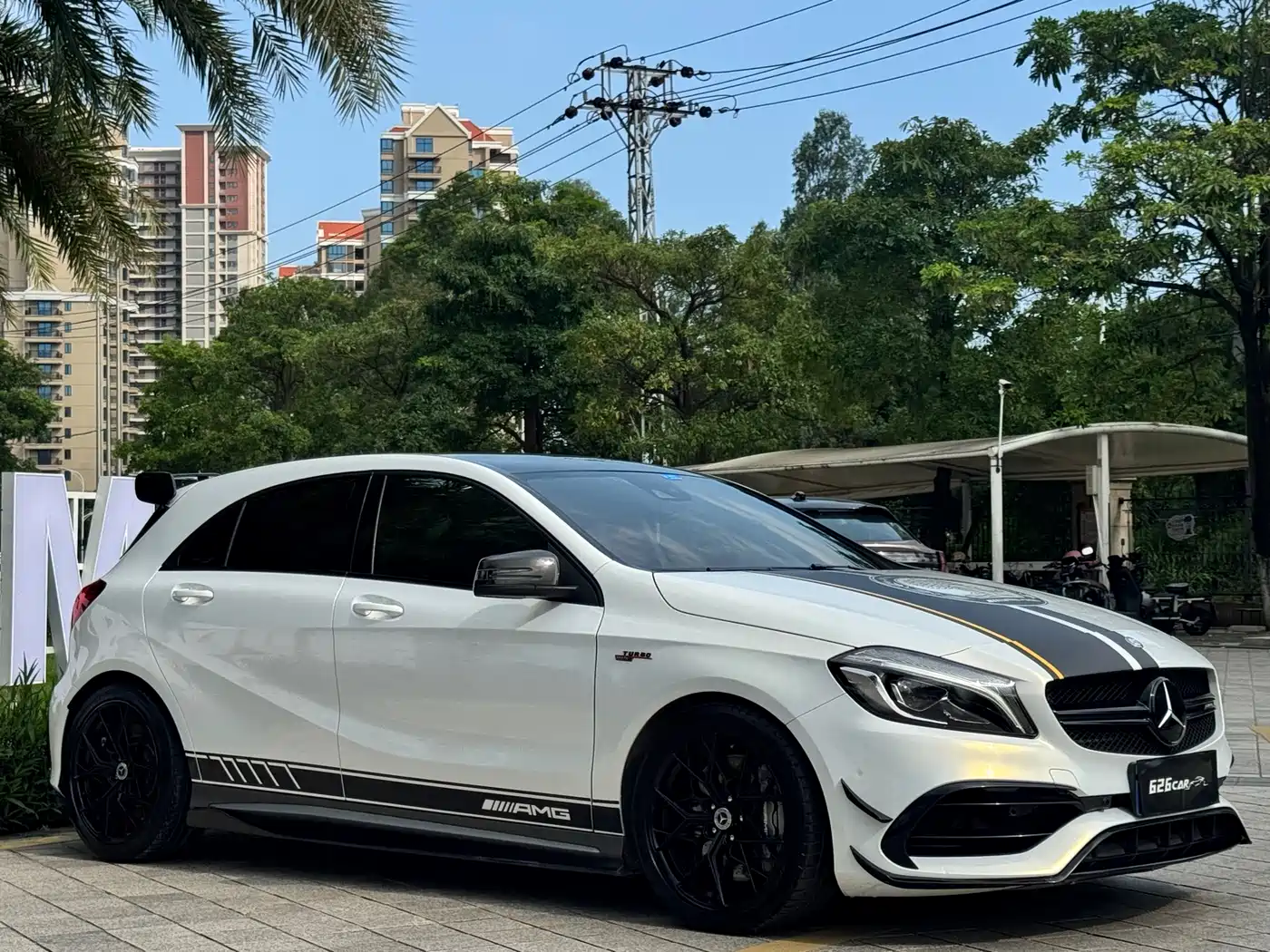 Mercedes-Benz A-Class AMG (Import) 2016 AMG A 45 4MATIC фото 3