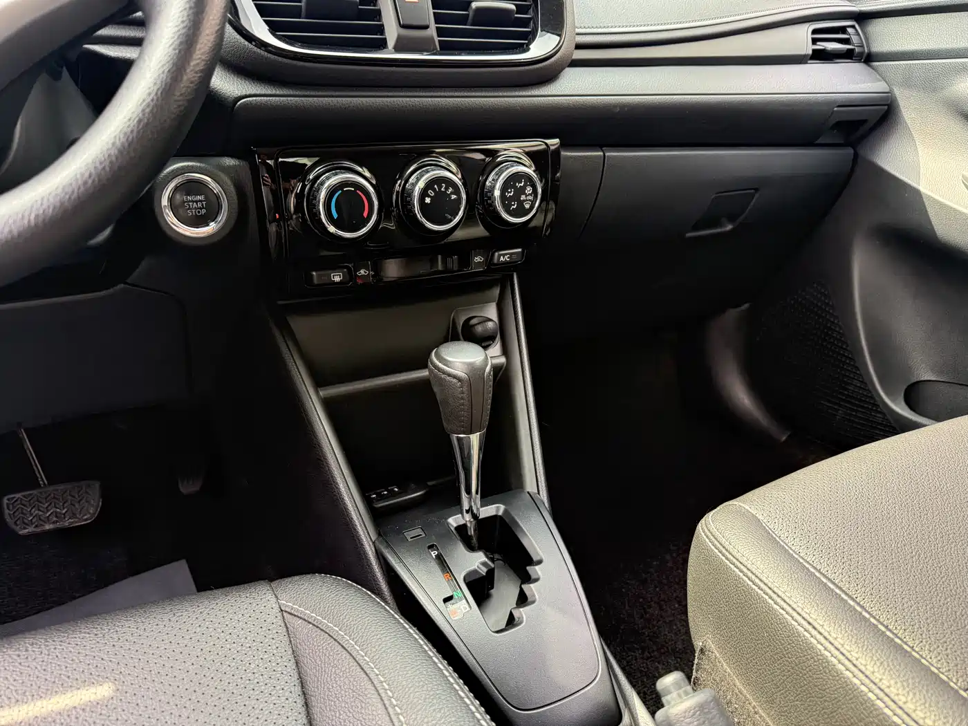 Toyota Vios 2022 1.5L 20th Anniversary Edition фото 15