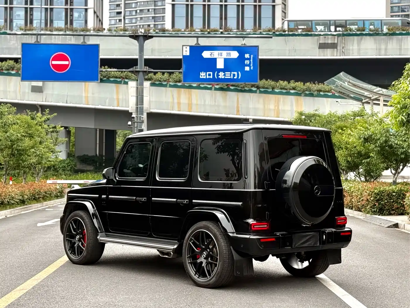 Mercedes-Benz G-Class 2024 G 500 фото 9