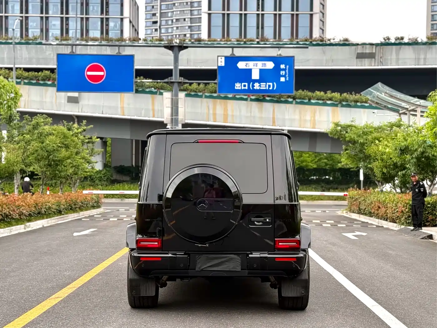 Mercedes-Benz G-Class 2024 G 500 фото 8