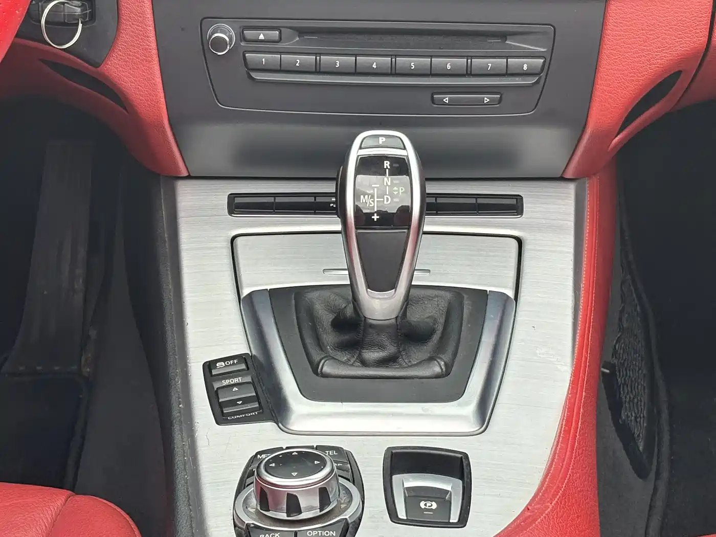 BMW Z4 2013 sDrive20i Leading фото 9