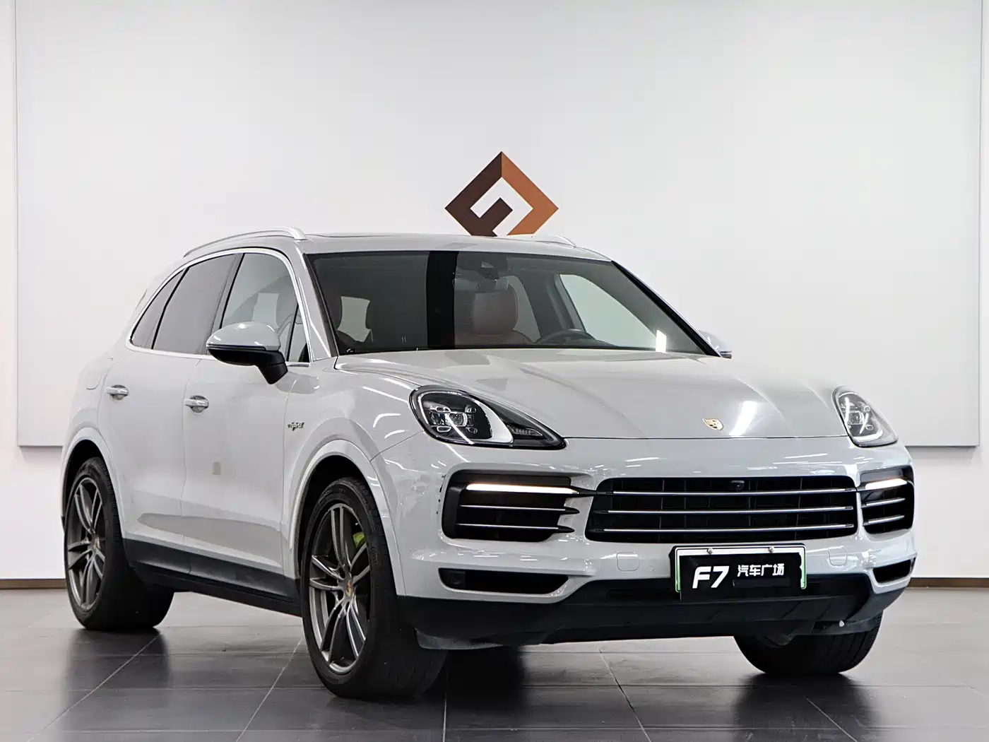 Porsche Cayenne New Energy 2021 Cayenne E-Hybrid 2.0T фото 3