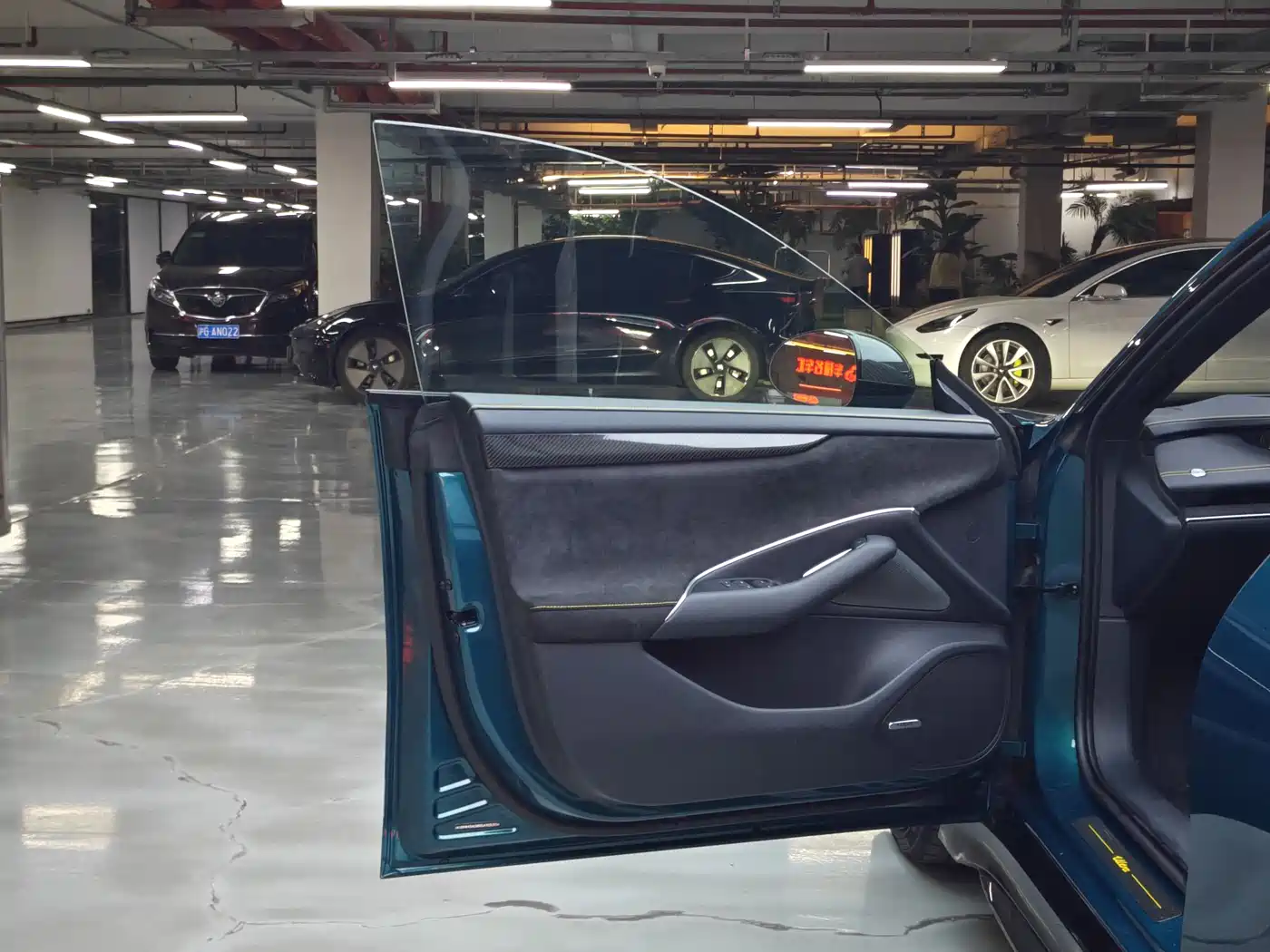 XIAOMI CAR XIAOMI SU7 ULTRA