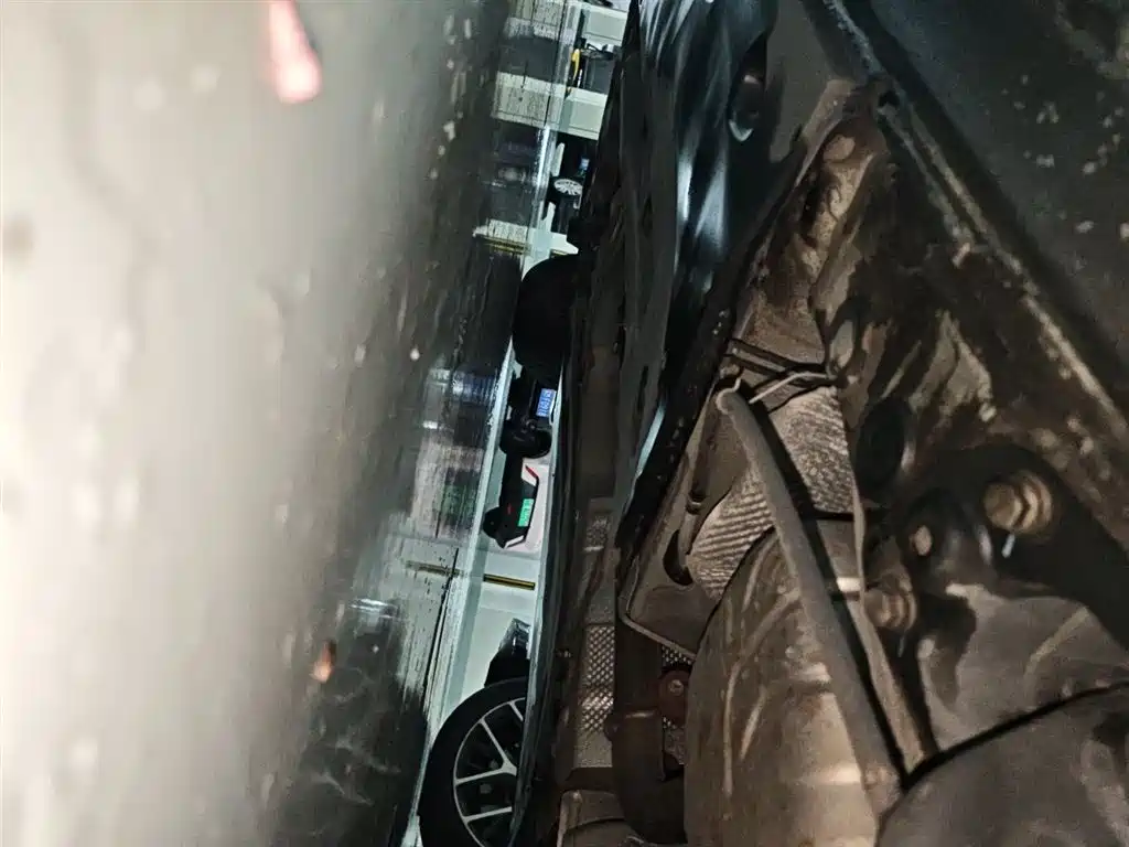 Volkswagen Sagitar 2015 230TSI Automatic Comfort фото 18