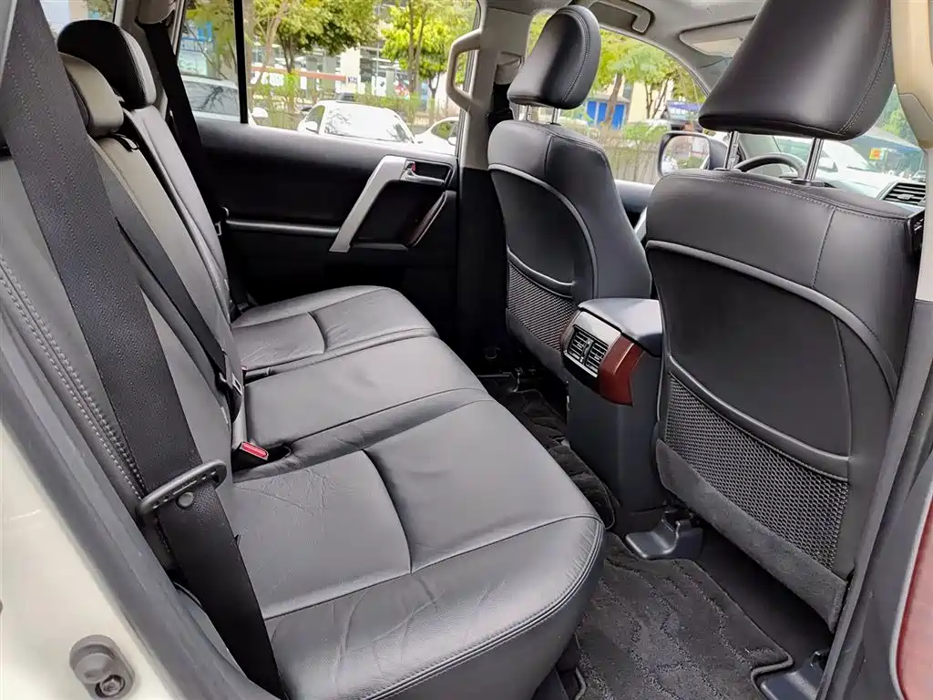 Toyota Prado 2016 3.5L Auto TX-L фото 10