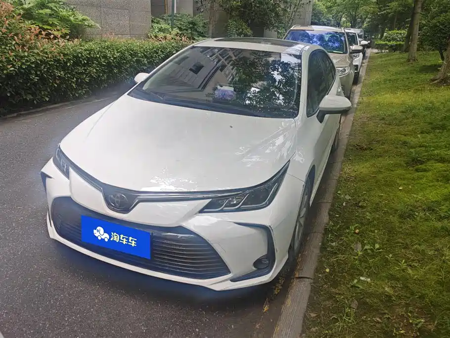 Toyota Corolla 2021 1.2T S-CVT Elite PLUS Edition фото 2