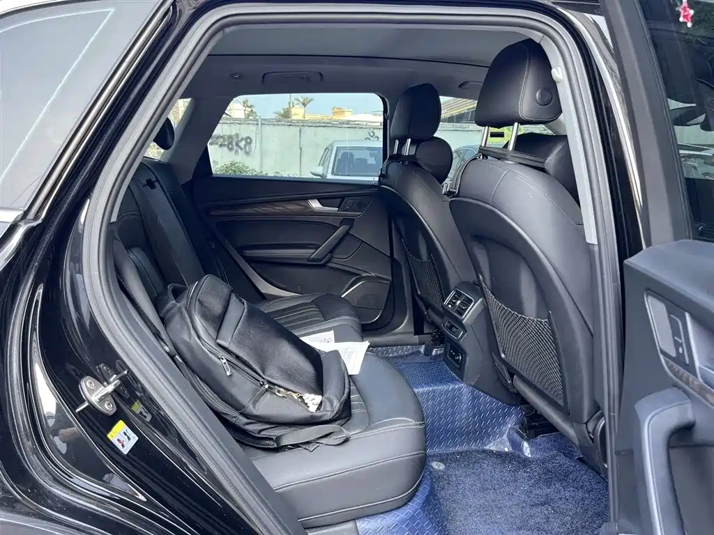 Audi Q5L 2021 40 TFSI Premium Life Edition фото 9