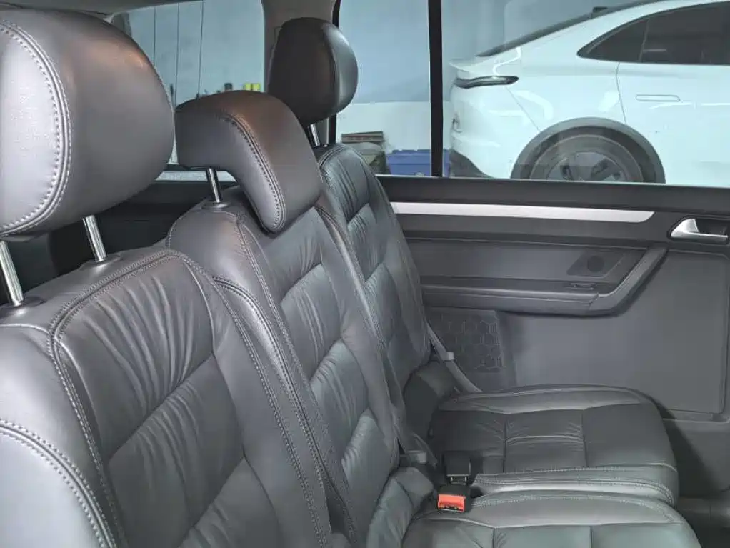 صورة 12 - Volkswagen Touran