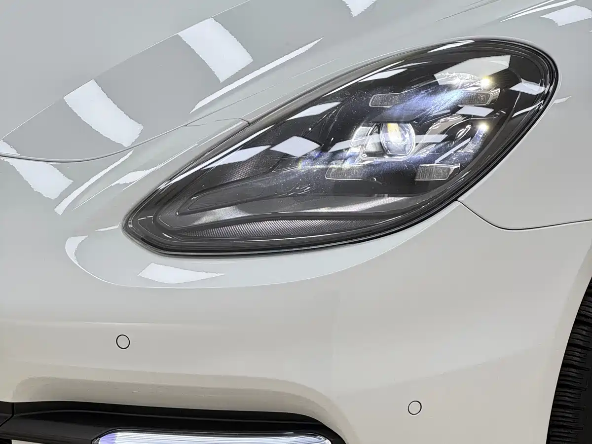 Porsche Panamera 2017 Panamera 3.0T фото 28