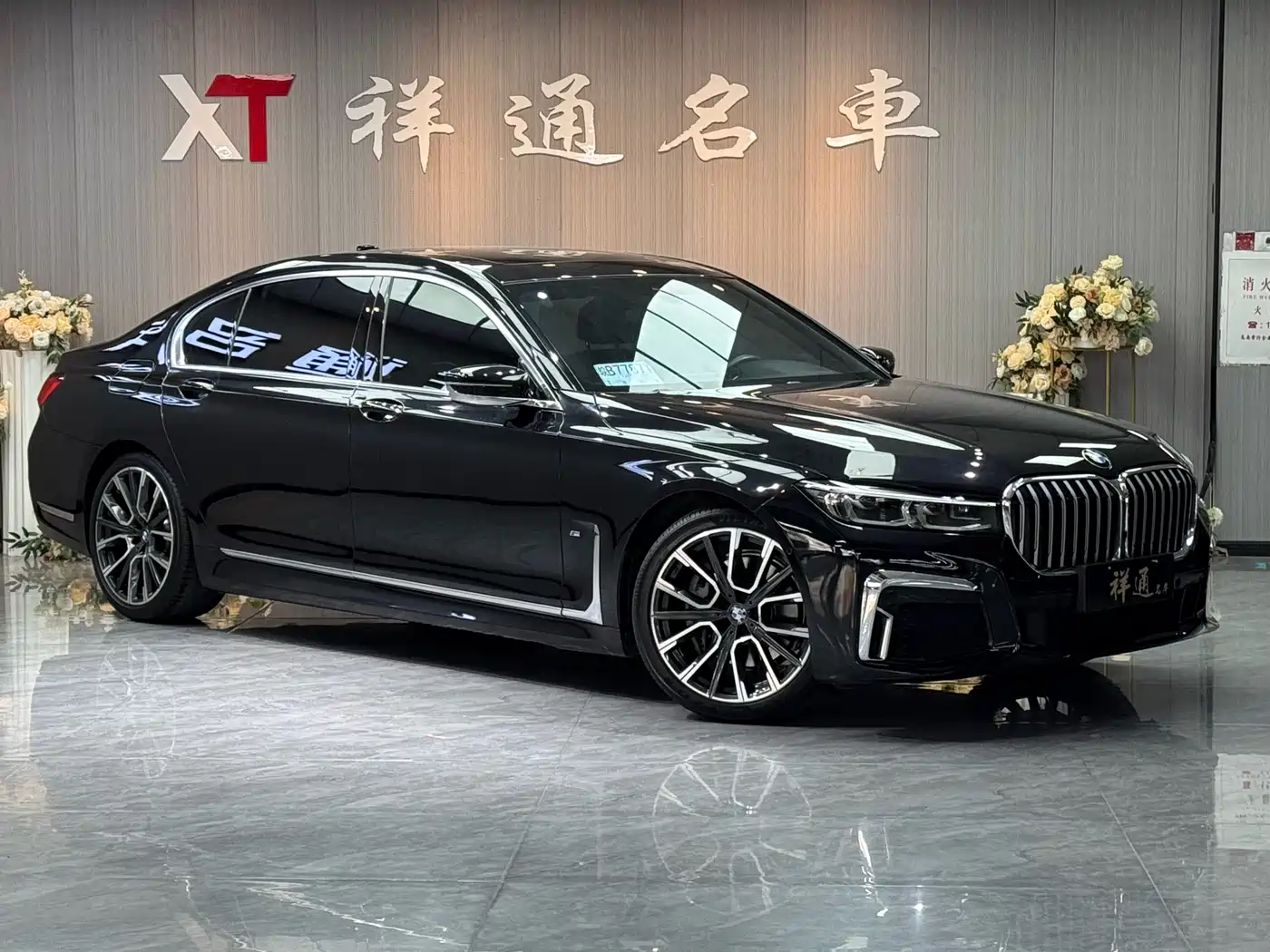 BMW 7 Series 2021 Model 740Li Leading M Sport Package фото 3