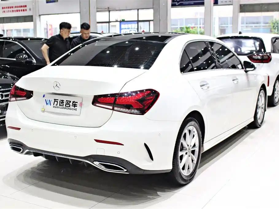 Mercedes-Benz A-Class 2020 A 200 L Sport Sedan фото 15
