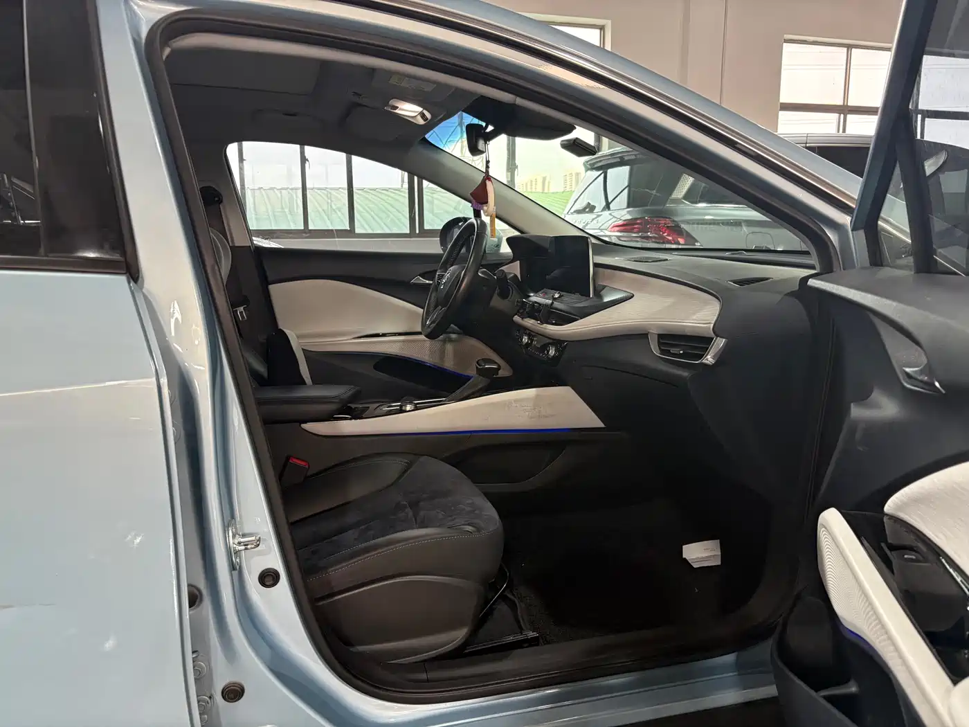 Buick Velite 6 2020 Plug-in Hybrid Connected Smart Edition фото 7