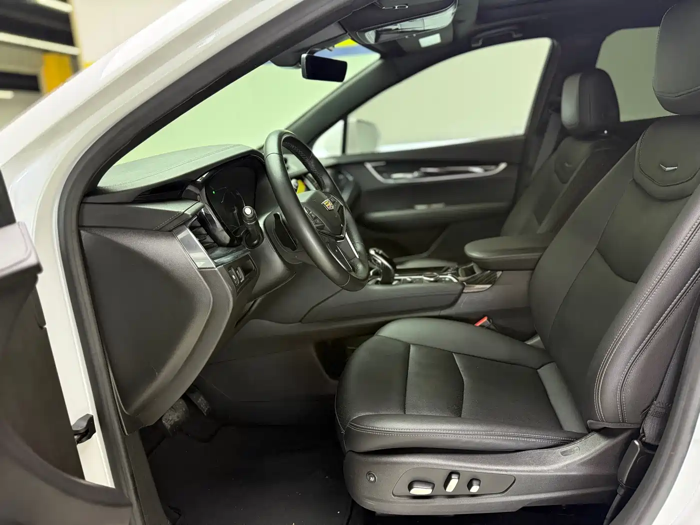 Cadillac XT5 2020 Facelift 28T Luxury Model фото 3