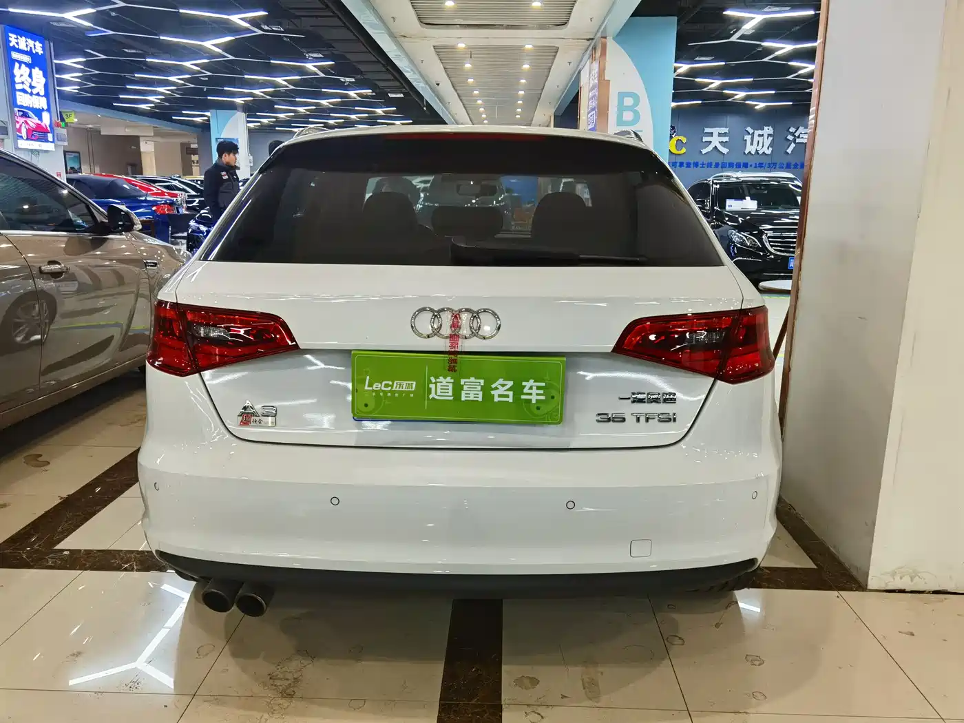 Audi A3 2016 Sportback 35 TFSI Style фото 6