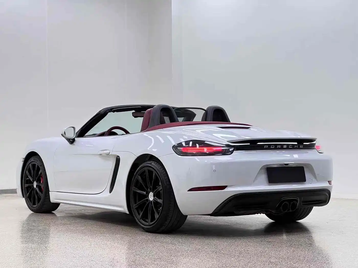 Porsche 718 2018 Boxster 2.0T фото 6