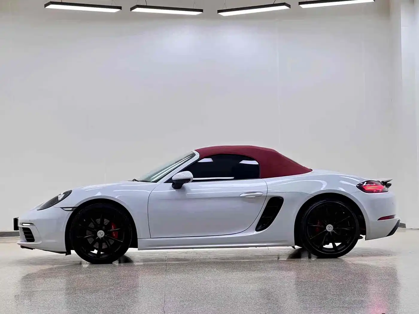 Porsche 718 2018 Boxster 2.0T фото 5