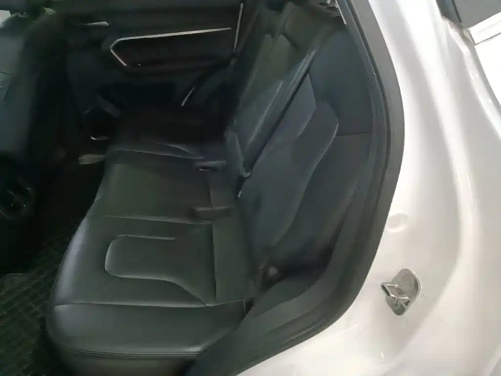Photo 17 - Haval H6